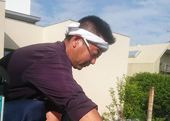 源板金&thinsp;深井哲也